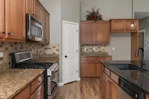 54 Yukon Cir, Bloomington, IL 61705 photo 9