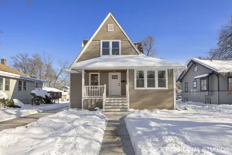 213 S Yale Ave, Villa Park, IL 60181