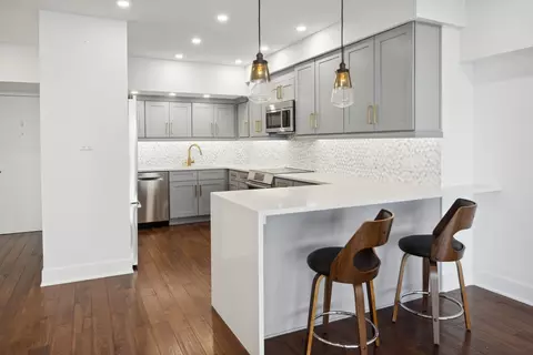 Kitchen - 175 E Delaware Pl #7204, Chicago, IL 60611 photo 1 of 3