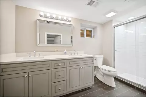 Bath - 824 Echo Ln, Glenview, IL 60025 photo 3 of 3