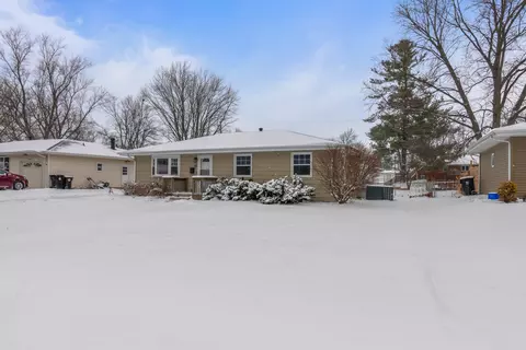 18 Ardith Dr, Normal, IL 61761 photo 3