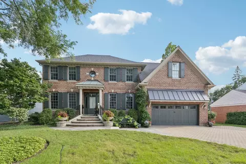 941 Burton Ter, Glenview, IL 60025
