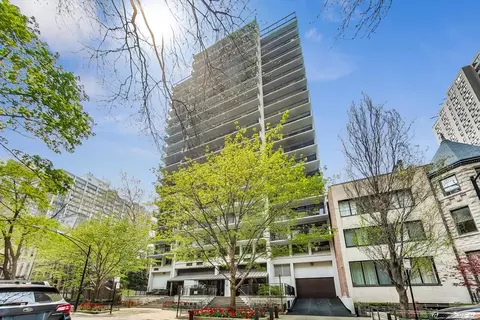 1430 N Astor St #14A, Chicago, IL 60610