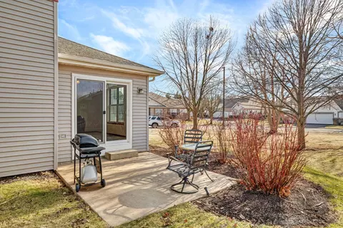 Exterior - 20815 Torrey Pines Ln, Plainfield, IL 60544 photo 3 of 5