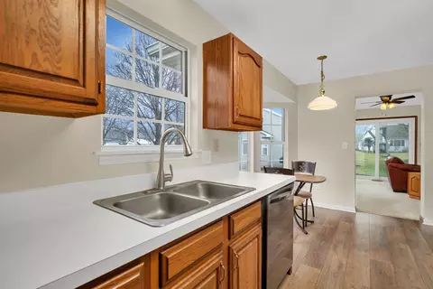 Kitchen - 20815 Torrey Pines Ln, Plainfield, IL 60544 photo 3 of 4