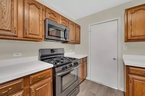 Kitchen - 20815 Torrey Pines Ln, Plainfield, IL 60544 photo 4 of 4