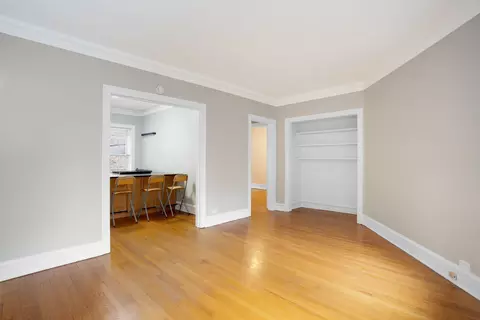 Living - 538 W Brompton Ave #2E, Chicago, IL 60657 photo 5 of 5