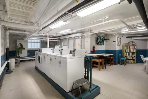 Other - 538 W Brompton Ave #2E, Chicago, IL 60657 photo 1 of 2