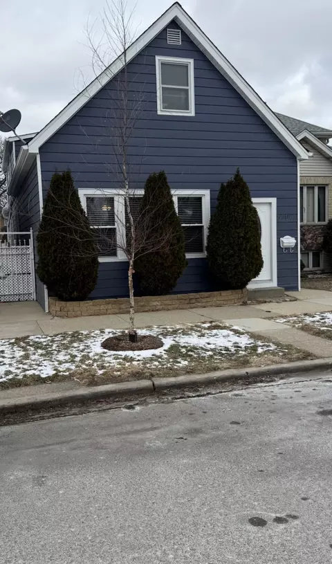 3704 W 58th St, Chicago, IL 60629