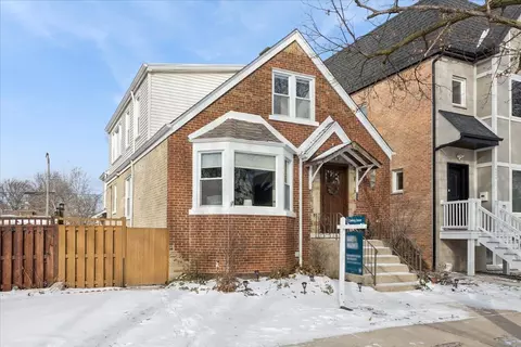 5034 W Argyle St, Chicago, IL 60630