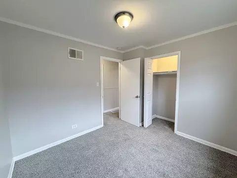 Bedroom - 14610 Blackstone Ave, Dolton, IL 60419 photo 4 of 6