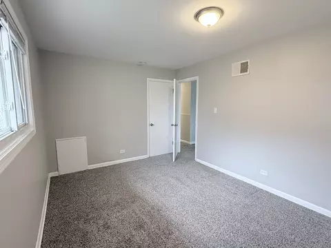 Bedroom - 14610 Blackstone Ave, Dolton, IL 60419 photo 2 of 6