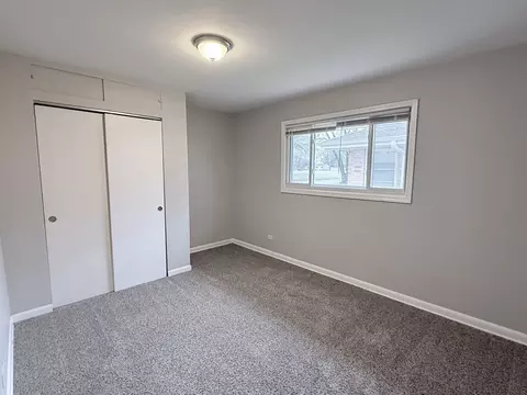 Bedroom - 14610 Blackstone Ave, Dolton, IL 60419 photo 1 of 6