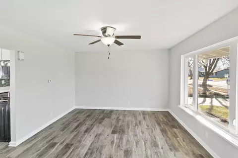 Living - 118 Springleaf Dr, Bolingbrook, IL 60440 photo 1 of 3