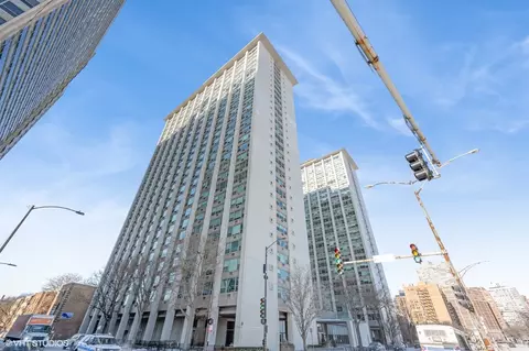 3600 N Lake Shore Dr #1905, Chicago, IL 60613