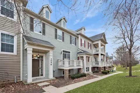 3056 Mosedale St, Elgin, IL 60124