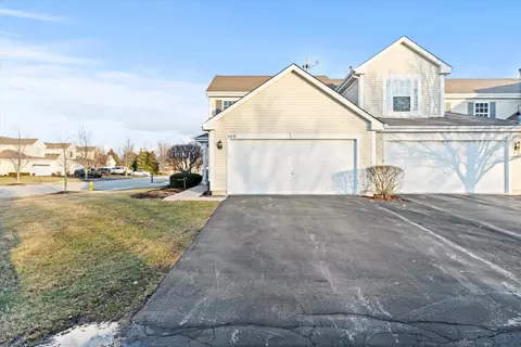 500 Prairie View Dr, Minooka, IL 60447