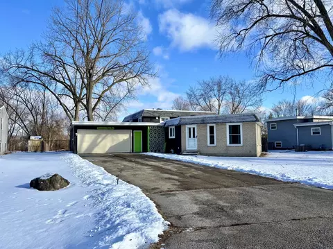 1751 Gary Ave, Aurora, IL 60505