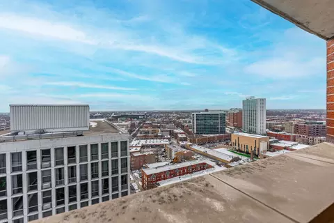 View/Area - Undisclosed, Chicago, IL 60613 photo 2 of 2