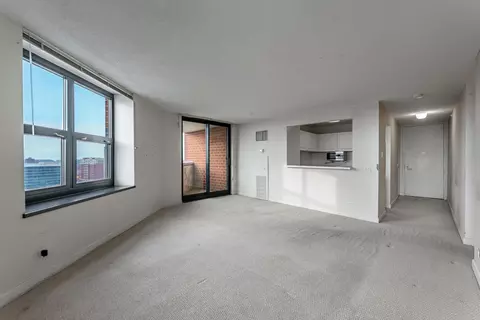 Living - Undisclosed, Chicago, IL 60613 photo 2 of 4