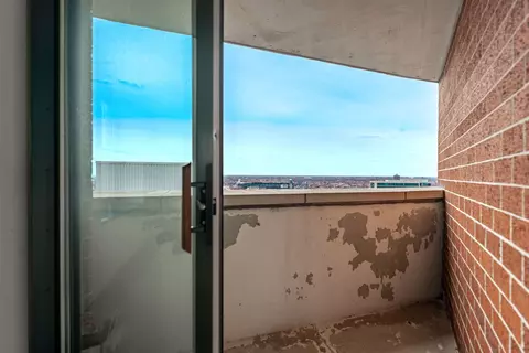 View/Area - Undisclosed, Chicago, IL 60613 photo 1 of 2