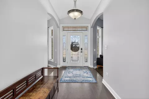 Entry Way - 2804 Ninovan Ln, Minooka, IL 60447 photo 1 of 3