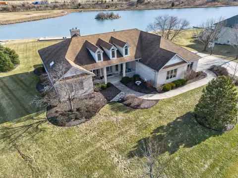 View/Area - 2804 Ninovan Ln, Minooka, IL 60447 photo 1 of 9