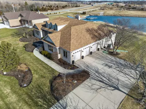 View/Area - 2804 Ninovan Ln, Minooka, IL 60447 photo 2 of 9