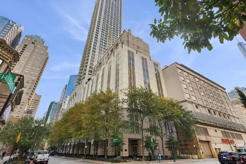 55 Erie Ave #1504, Chicago, IL 60611