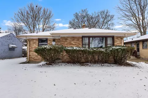 2404 Glenwood Ave, Rockford, IL 61103