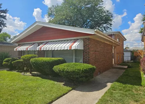12946 S Carpenter St, Calumet Park, IL 60827