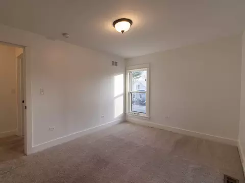 Bedroom - 357 W Park Ave, Aurora, IL 60506 photo 2 of 3