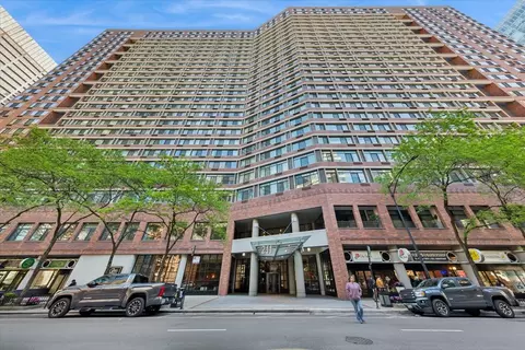 211 E Ohio St #2216, Chicago, IL 60611
