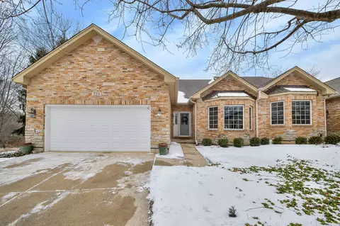 723 Manor Hill Pl, Sugar Grove, IL 60554