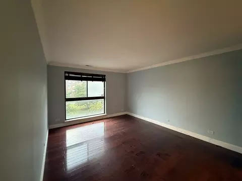 Living - 7 E Carriageway Dr #311, Hazel Crest, IL 60429 photo 4 of 4