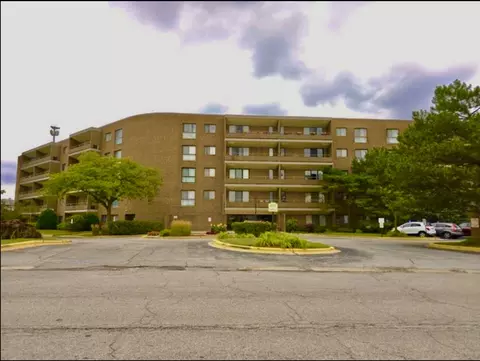 7 E Carriageway Dr #311, Hazel Crest, IL 60429