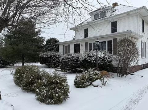 Exterior - 6 S151 Old Eola Rd, Eola, IL 60519 photo 2 of 26