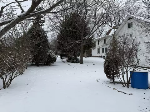 Exterior - 6 S151 Old Eola Rd, Eola, IL 60519 photo 19 of 26