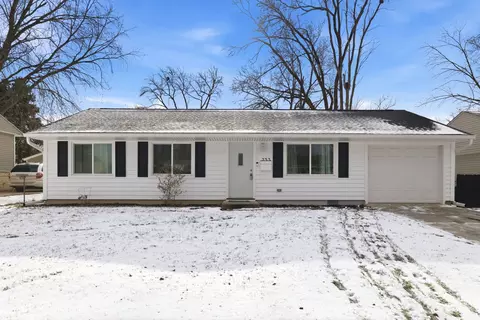 733 Oriole Dr, Streamwood, IL 60107