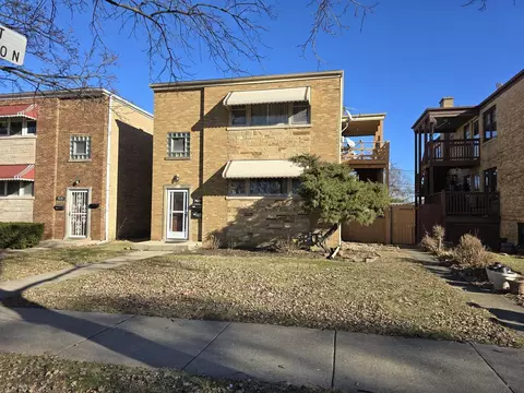 7631 N Knox Ave, Skokie, IL 60076