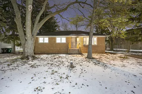 20813 Homeland Rd, Matteson, IL 60443