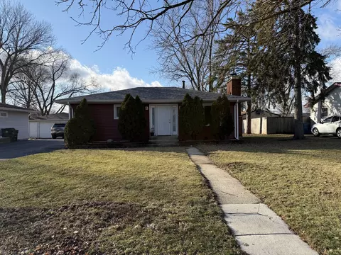 1931 Stephen Dr, Montgomery, IL 60538