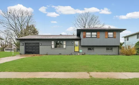 2409 Elizabeth St, Urbana, IL 61802