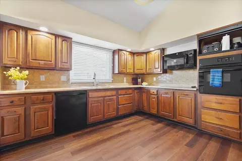 Kitchen - 5 Pembrook Cir, Bloomington, IL 61704 photo 1 of 2