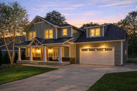 694 Hart Rd, Batavia, IL 60510