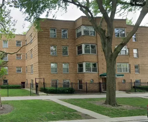 4921 N Wolcott Ave #2B, Chicago, IL 60640