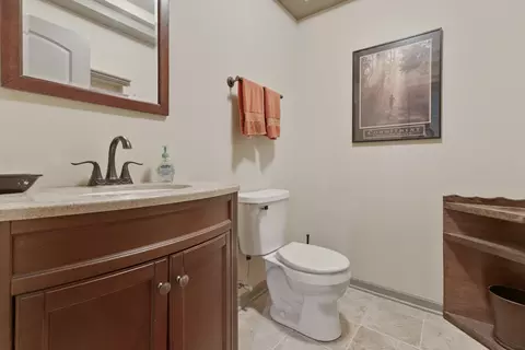 Bath - 1127 Pine Valley Ct, Elgin, IL 60124 photo 5 of 5