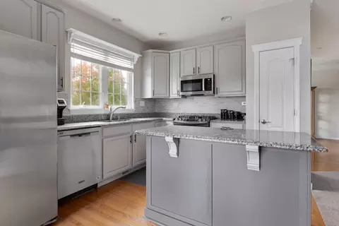 Kitchen - 1127 Pine Valley Ct, Elgin, IL 60124 photo 3 of 4
