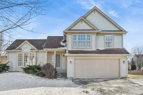 4 Pennsbury Ct, Bolingbrook, IL 60440