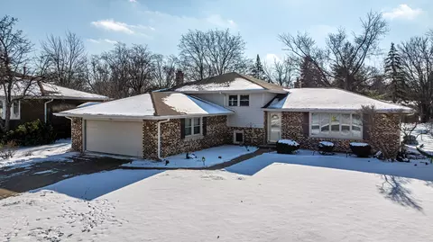 921 Lancaster Ave, Downers Grove, IL 60516